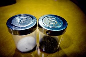Mini Salzstreuer aus Glas